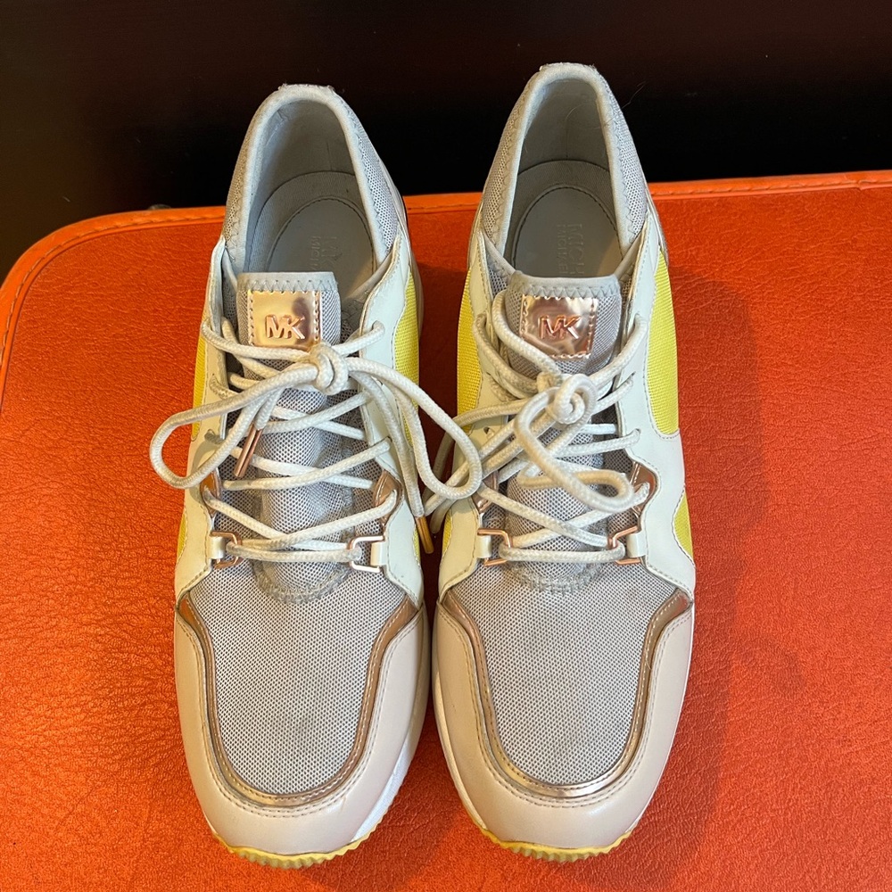 Michael Kors Liv Bubble Trainer Sneakers - Picture 5 of 12